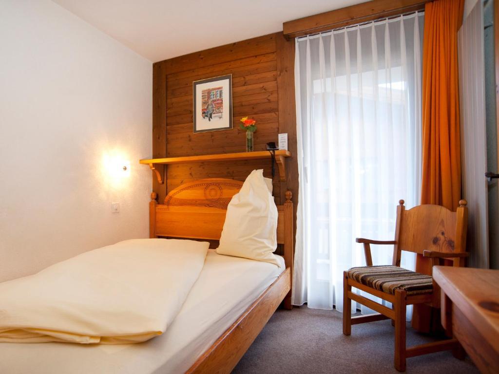 Ambiente Guesthouse Saas-Fee Room photo