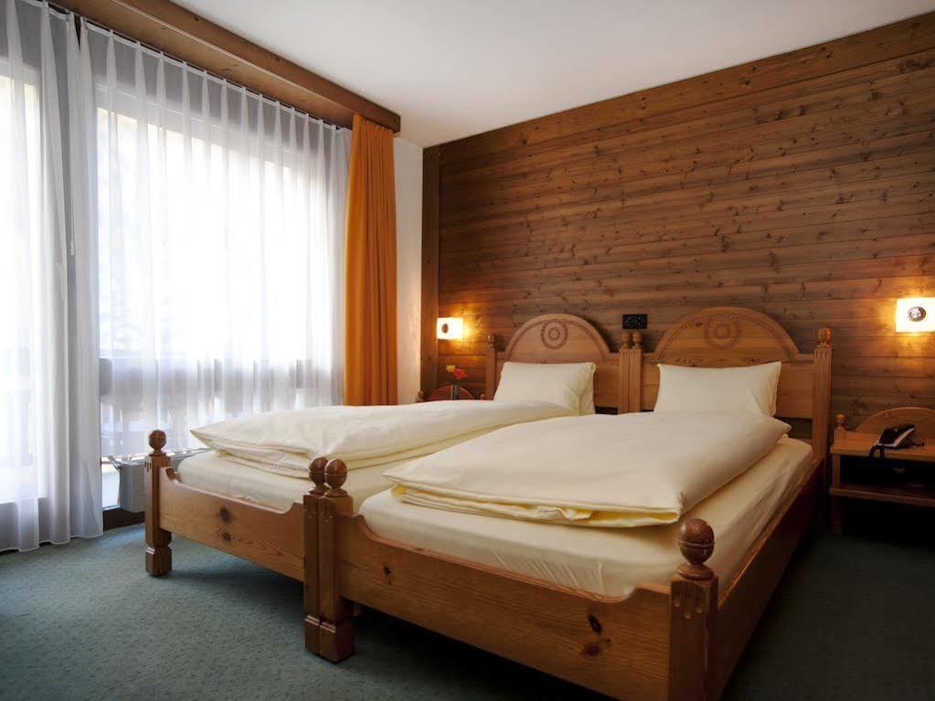 Ambiente Guesthouse Saas-Fee Exterior photo