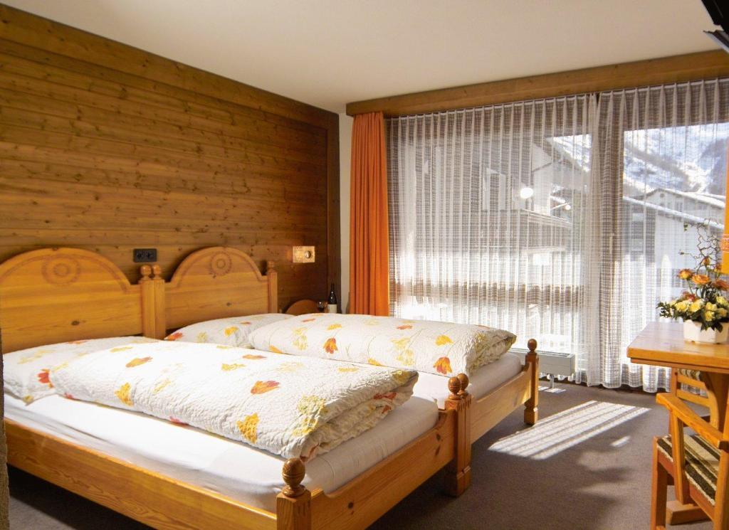 Ambiente Guesthouse Saas-Fee Exterior photo